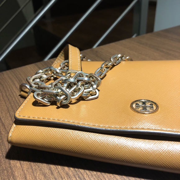 Tory Burch Chain Wallet - Picture 2 of 3